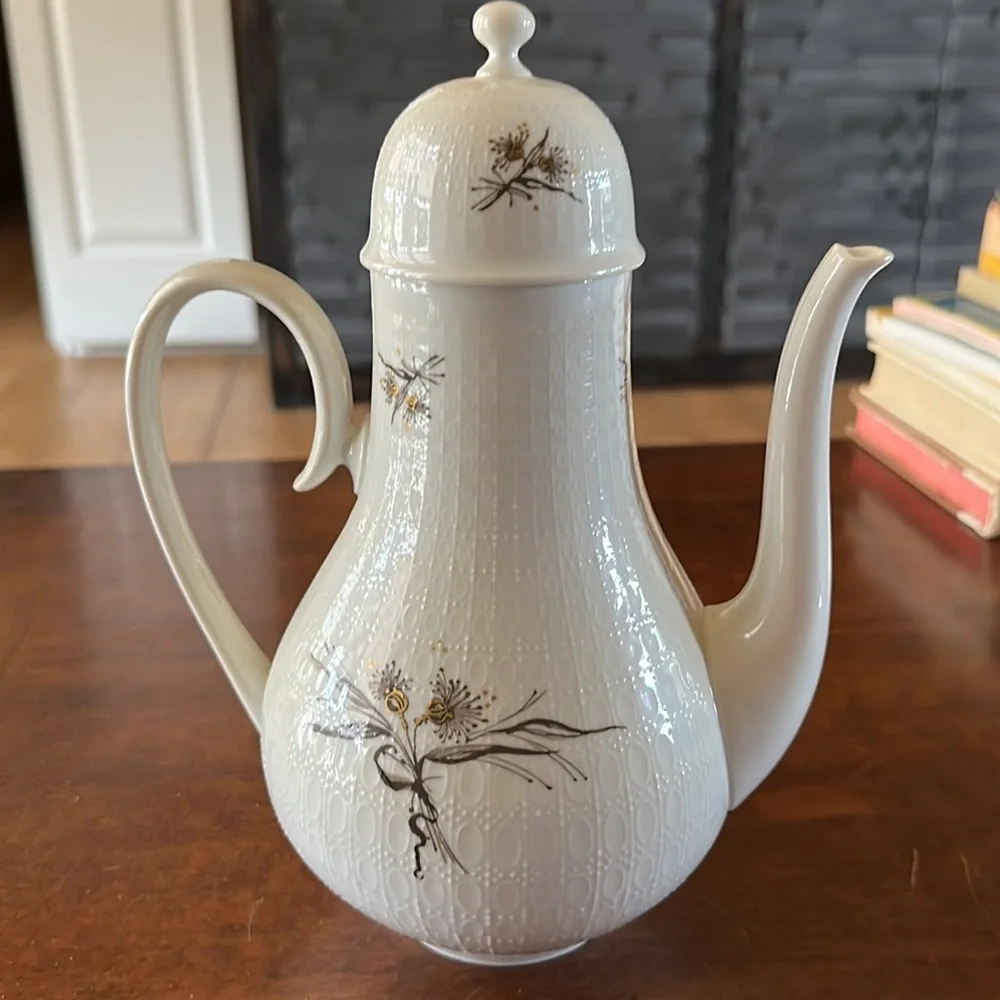 ❤️ 1960's Basquette Rosenthal Romanze Signed Bjern Wiinblad Coffee Pot
